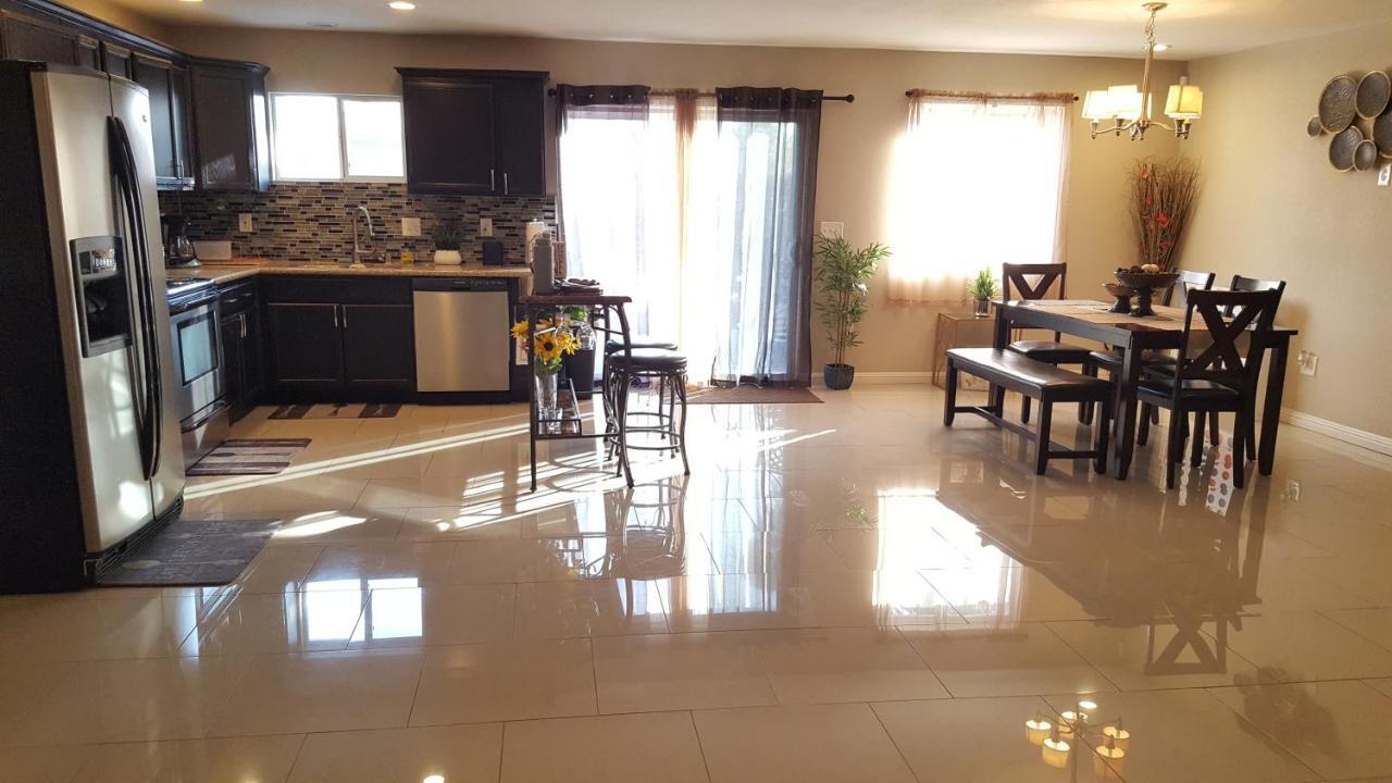 Beautiful 3 Bed/2 Bath Cozy Get Away Home Las Vegas Luaran gambar